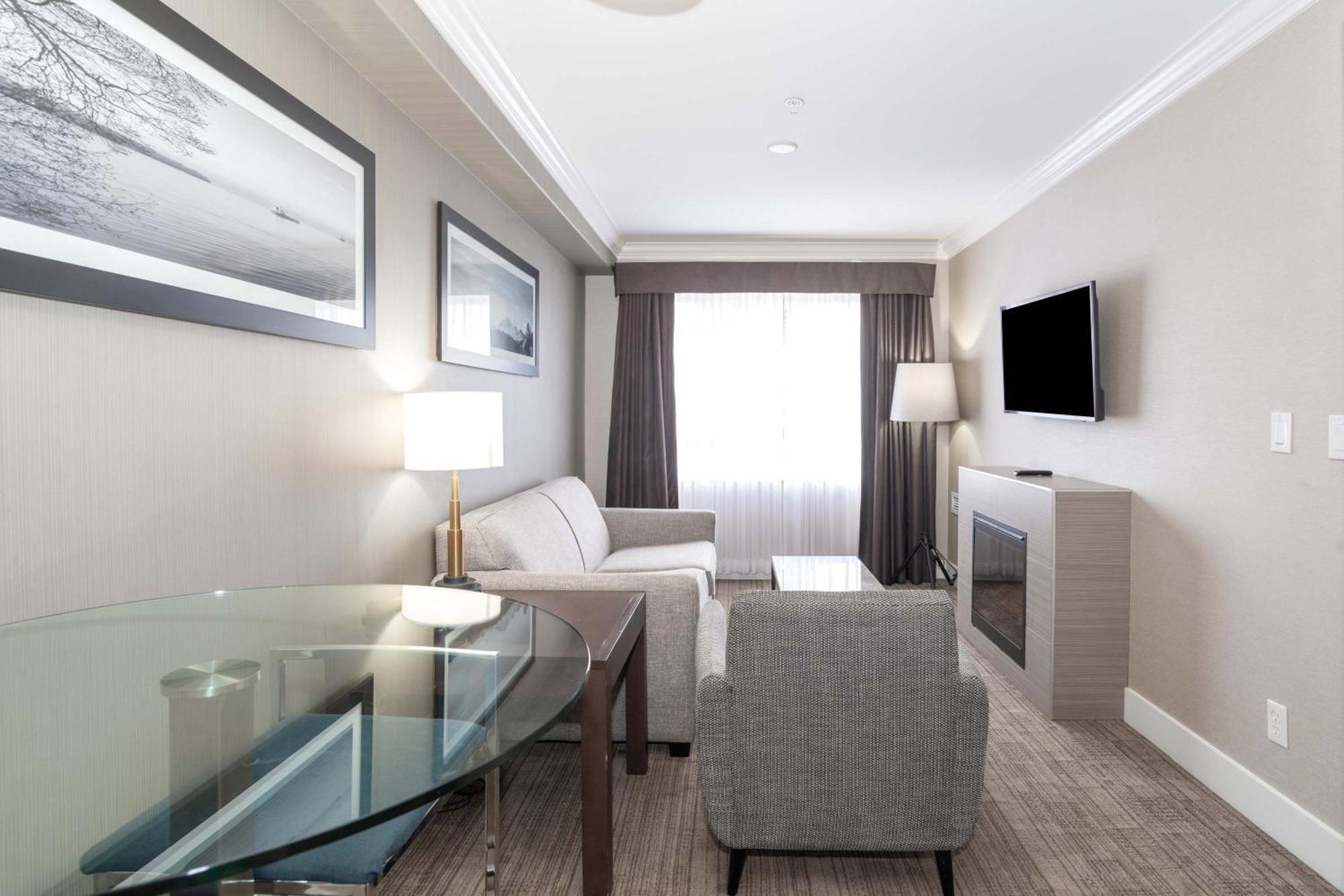Sandman Hotel And Suites Abbotsford Eksteriør billede