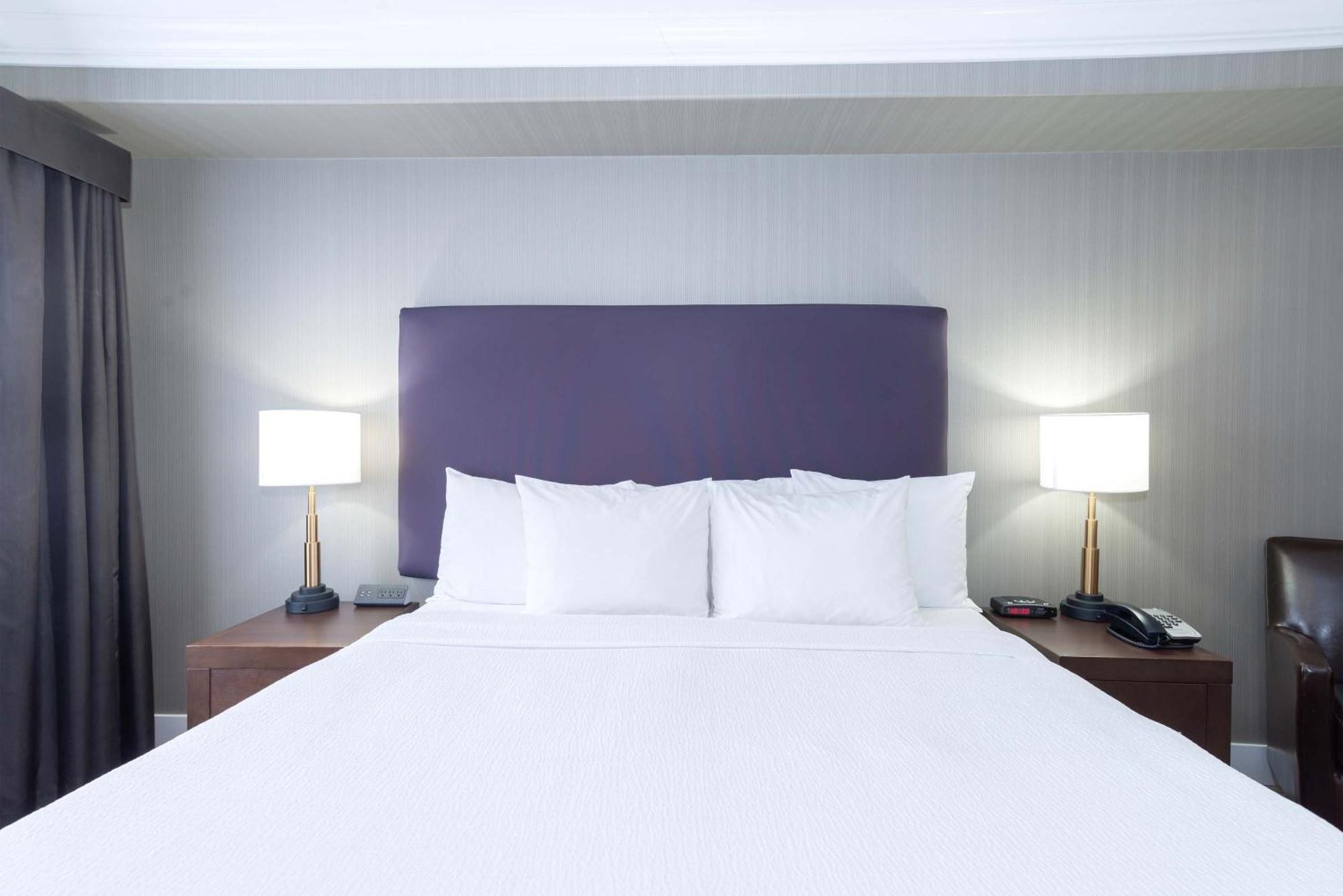 Sandman Hotel And Suites Abbotsford Eksteriør billede