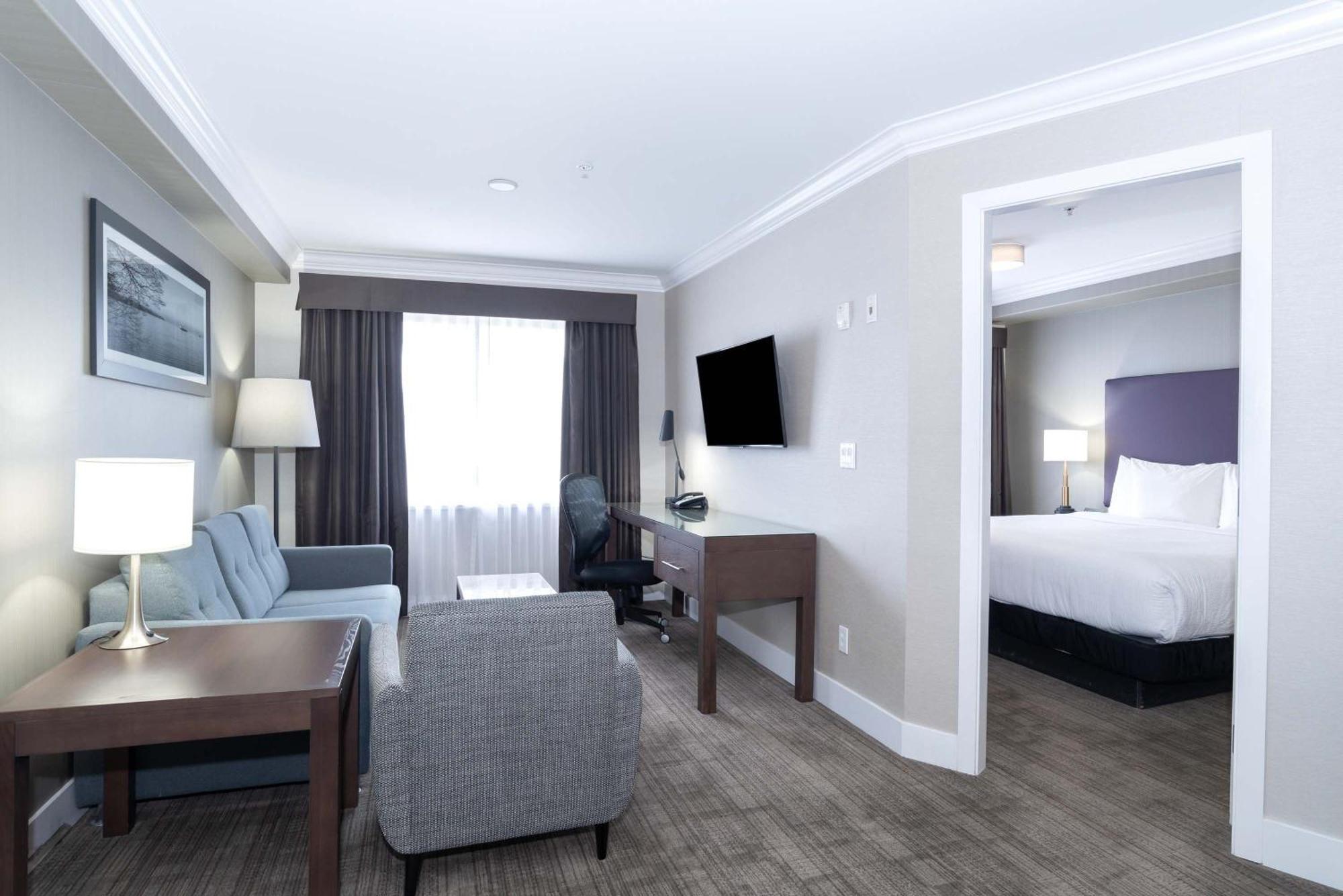 Sandman Hotel And Suites Abbotsford Eksteriør billede