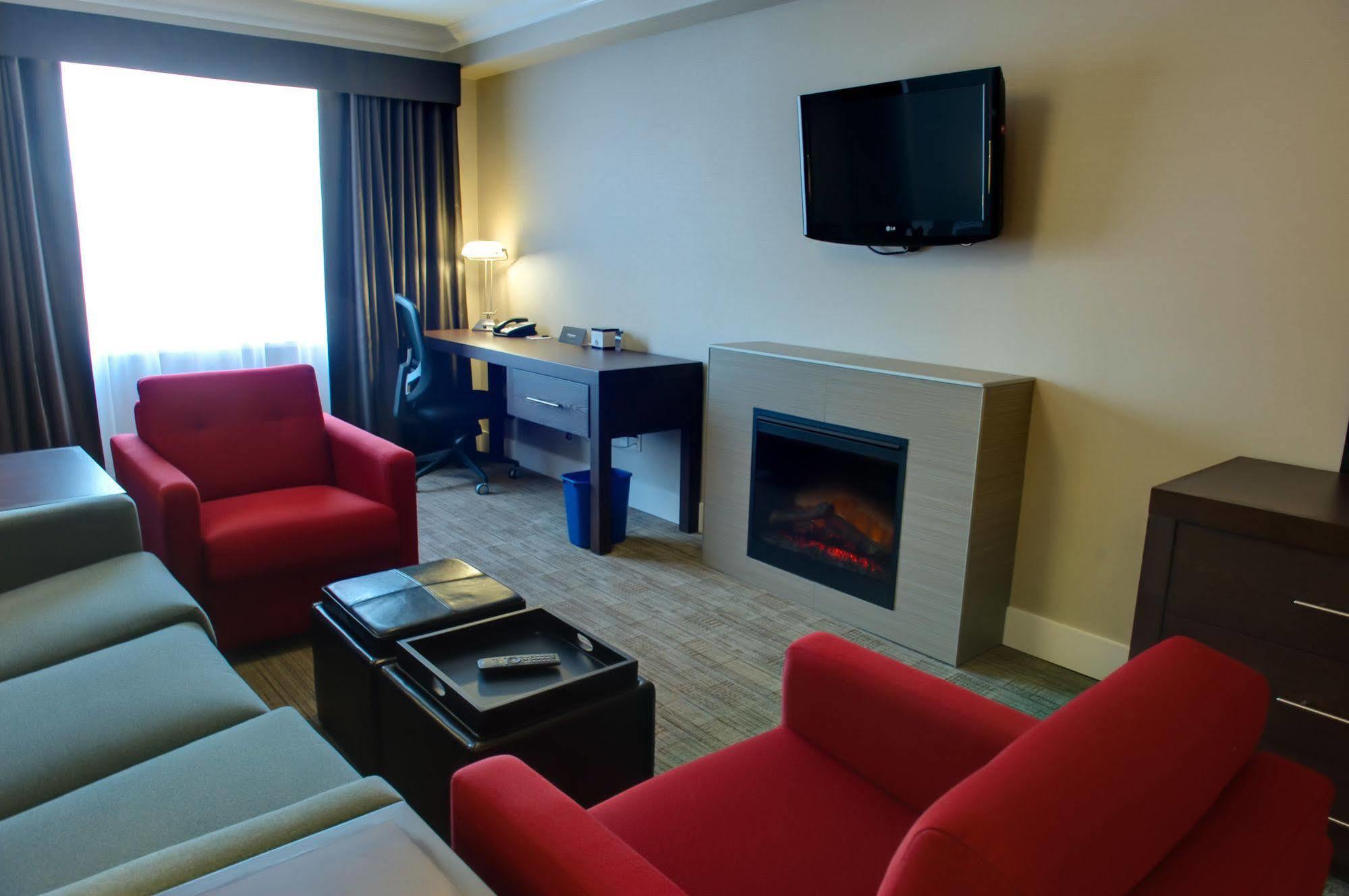 Sandman Hotel And Suites Abbotsford Eksteriør billede