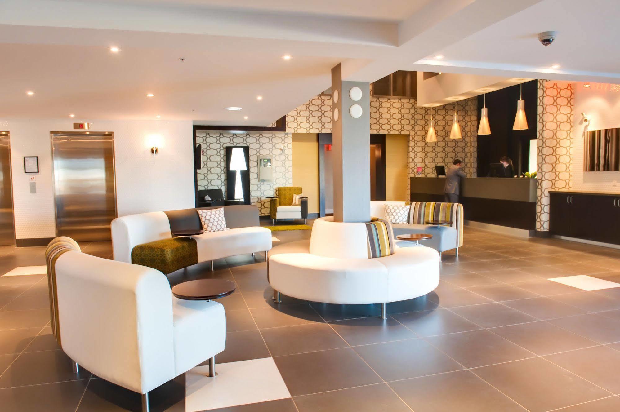 Sandman Hotel And Suites Abbotsford Eksteriør billede