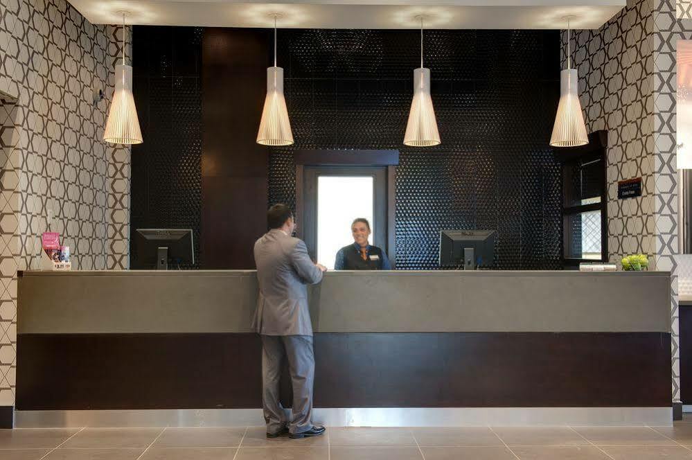Sandman Hotel And Suites Abbotsford Eksteriør billede